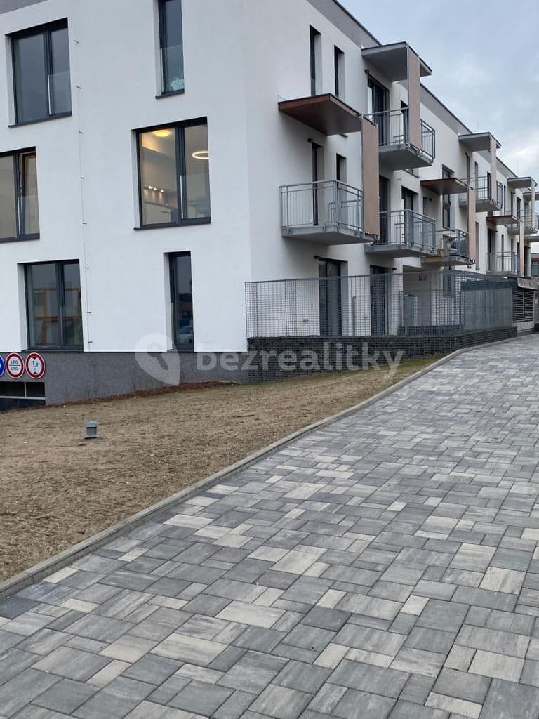 1 bedroom with open-plan kitchen flat to rent, 59 m², Táhlá, Brandýs nad Labem-Stará Boleslav, Středočeský Region 1 bedroom with open-plan kitchen flat to rent, 59 m², Táhlá, Brandýs nad Labem-Stará Boleslav, Středočeský Region