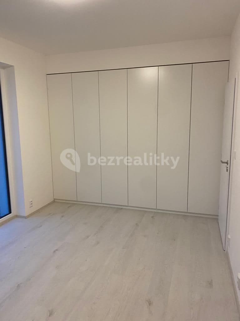 1 bedroom with open-plan kitchen flat to rent, 59 m², Táhlá, Brandýs nad Labem-Stará Boleslav, Středočeský Region 1 bedroom with open-plan kitchen flat to rent, 59 m², Táhlá, Brandýs nad Labem-Stará Boleslav, Středočeský Region