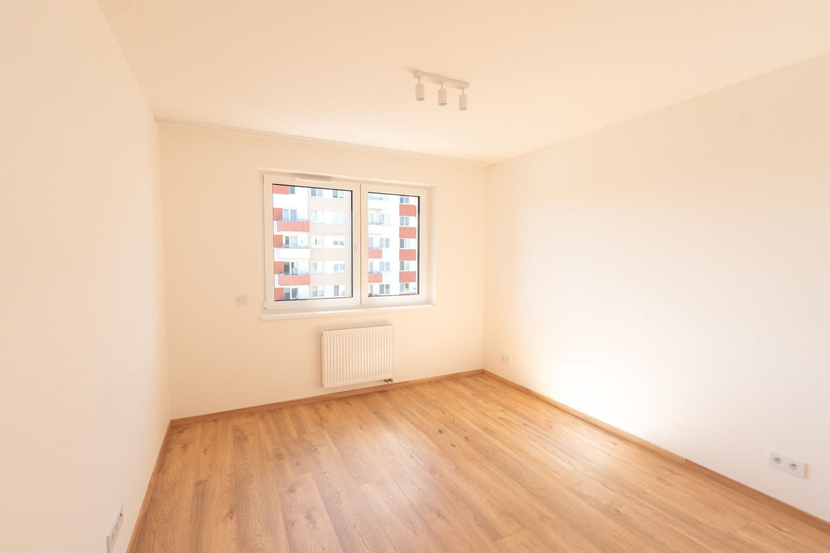 1 bedroom with open-plan kitchen flat to rent, 46 m², Miloše Havla, Prague, Prague 1 bedroom with open-plan kitchen flat to rent, 46 m², Miloše Havla, Prague, Prague