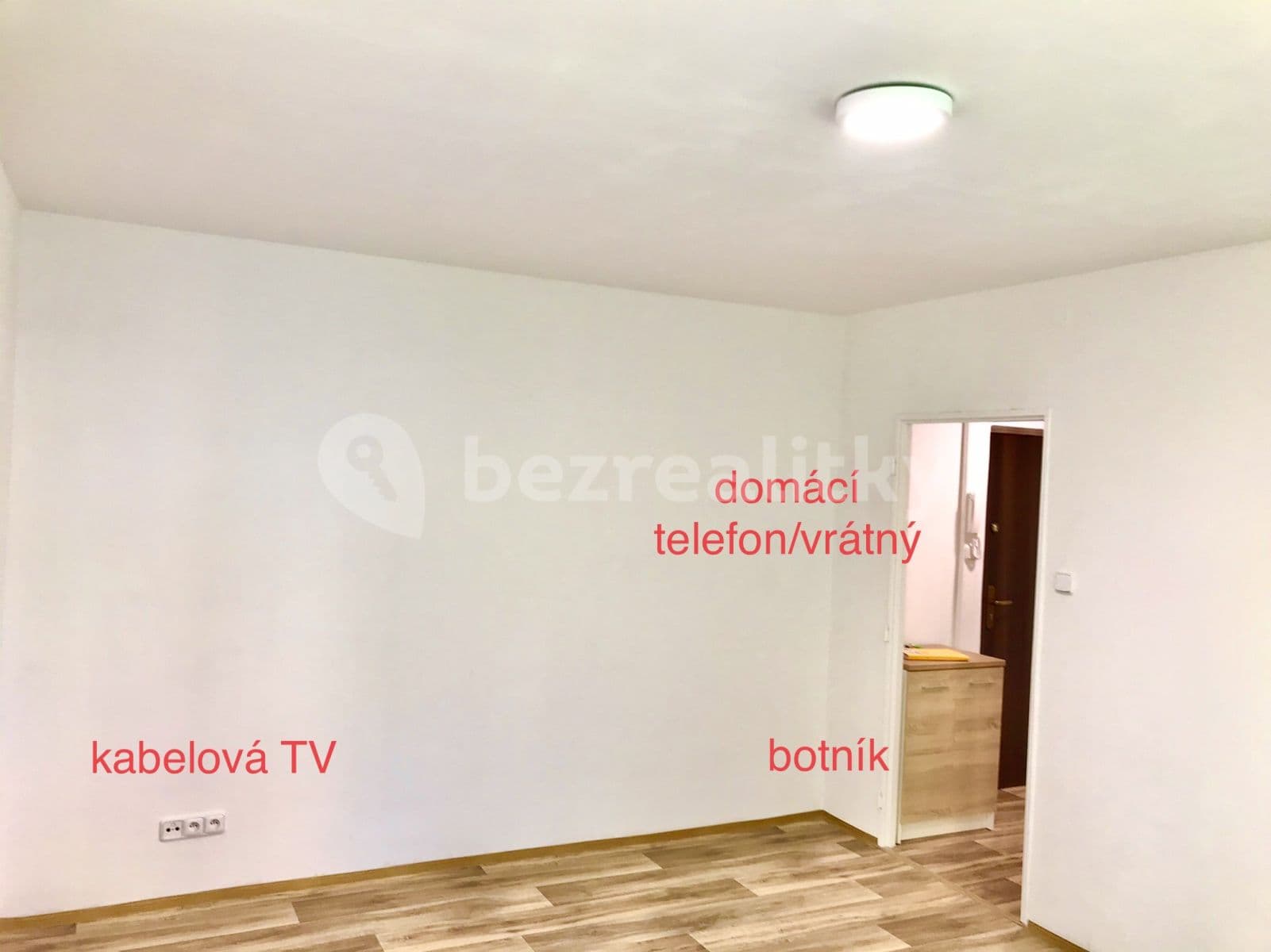 Studio flat to rent, 30 m², Hlávkova, Teplice, Ústecký Region Studio flat to rent, 30 m², Hlávkova, Teplice, Ústecký Region