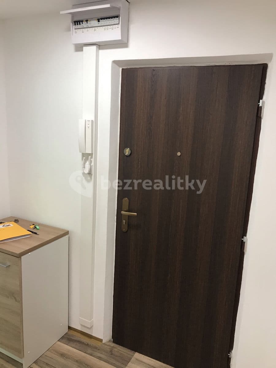 Studio flat to rent, 30 m², Hlávkova, Teplice, Ústecký Region Studio flat to rent, 30 m², Hlávkova, Teplice, Ústecký Region