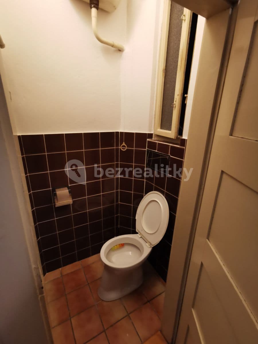 1 bedroom with open-plan kitchen flat to rent, 55 m², Komunardů, Prague, Prague 1 bedroom with open-plan kitchen flat to rent, 55 m², Komunardů, Prague, Prague