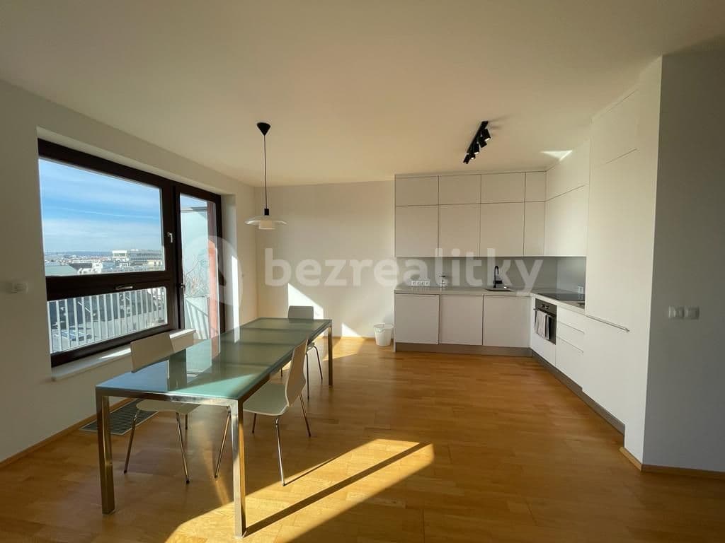 3 bedroom with open-plan kitchen flat to rent, 90 m², U Uranie, Prague, Prague 3 bedroom with open-plan kitchen flat to rent, 90 m², U Uranie, Prague, Prague