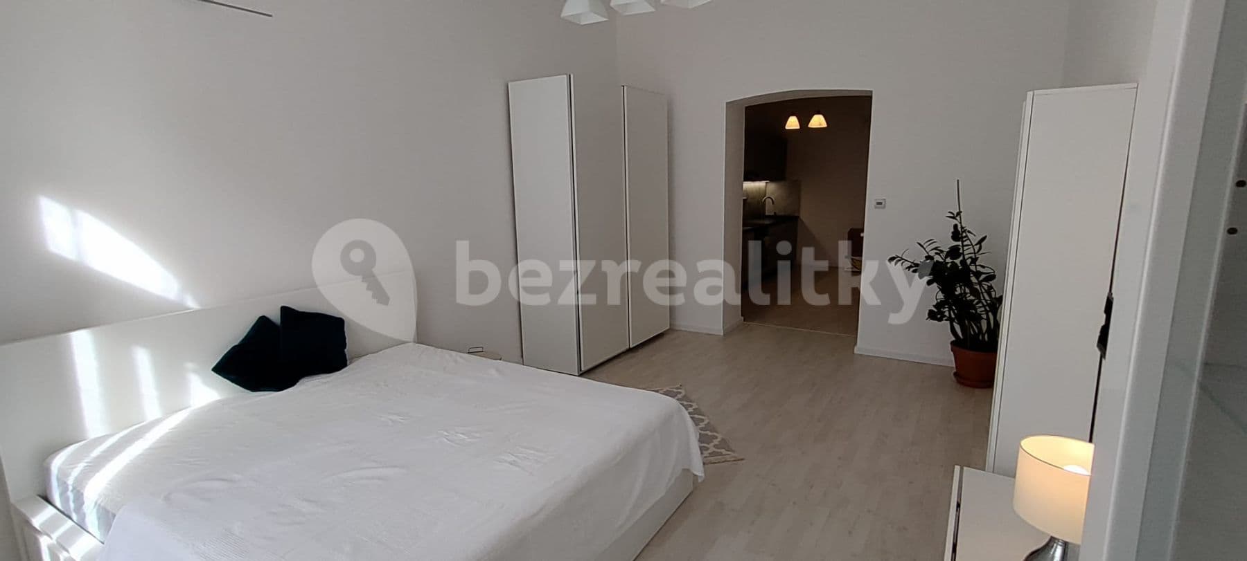 1 bedroom flat to rent, 40 m², Roháčova, Prague, Prague 1 bedroom flat to rent, 40 m², Roháčova, Prague, Prague