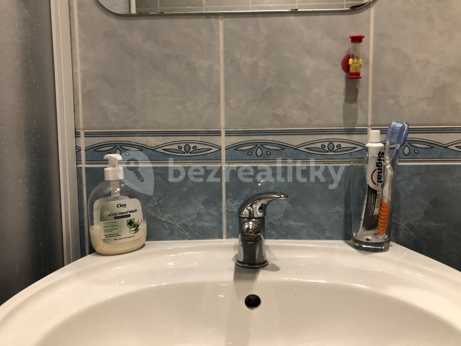 2 bedroom with open-plan kitchen flat to rent, 68 m², Makovského, Prague, Prague 2 bedroom with open-plan kitchen flat to rent, 68 m², Makovského, Prague, Prague