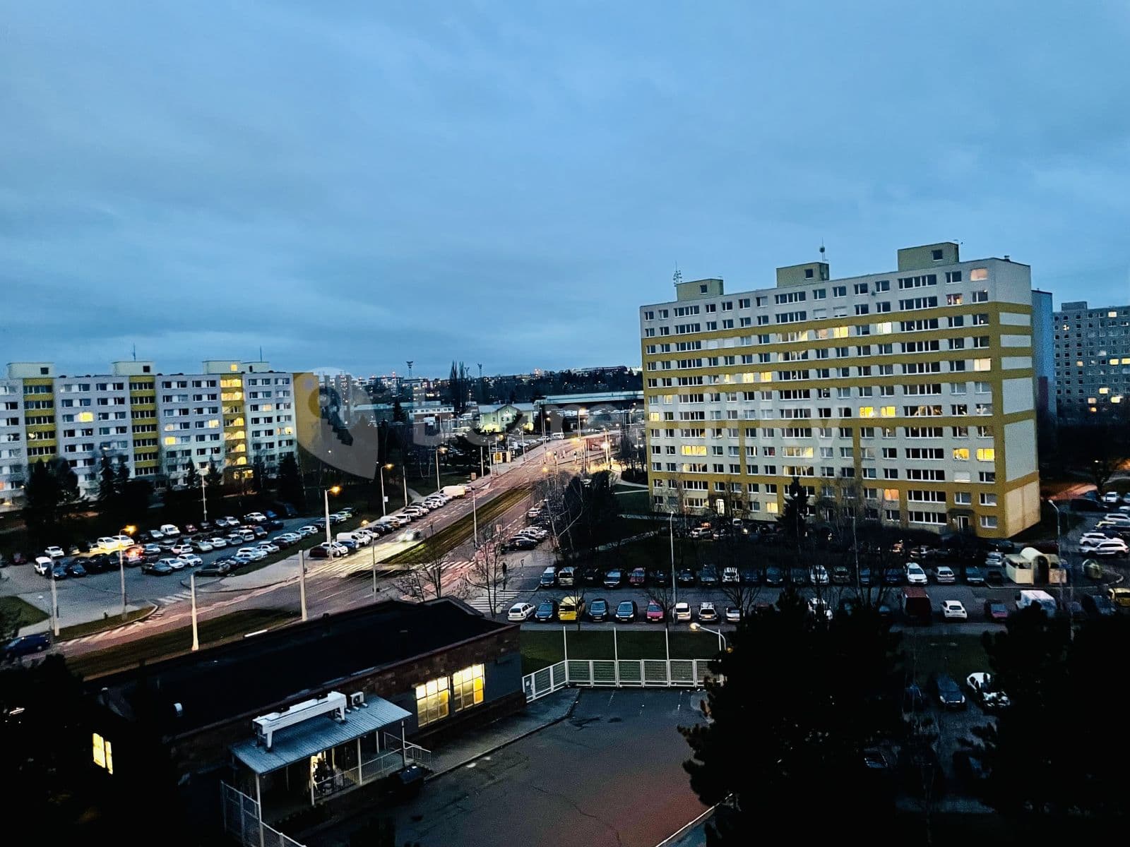 2 bedroom with open-plan kitchen flat to rent, 68 m², Makovského, Prague, Prague 2 bedroom with open-plan kitchen flat to rent, 68 m², Makovského, Prague, Prague