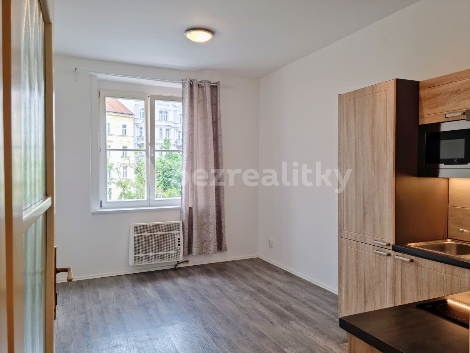 1 bedroom with open-plan kitchen flat to rent, 46 m², Kodaňská, Prague, Prague 1 bedroom with open-plan kitchen flat to rent, 46 m², Kodaňská, Prague, Prague