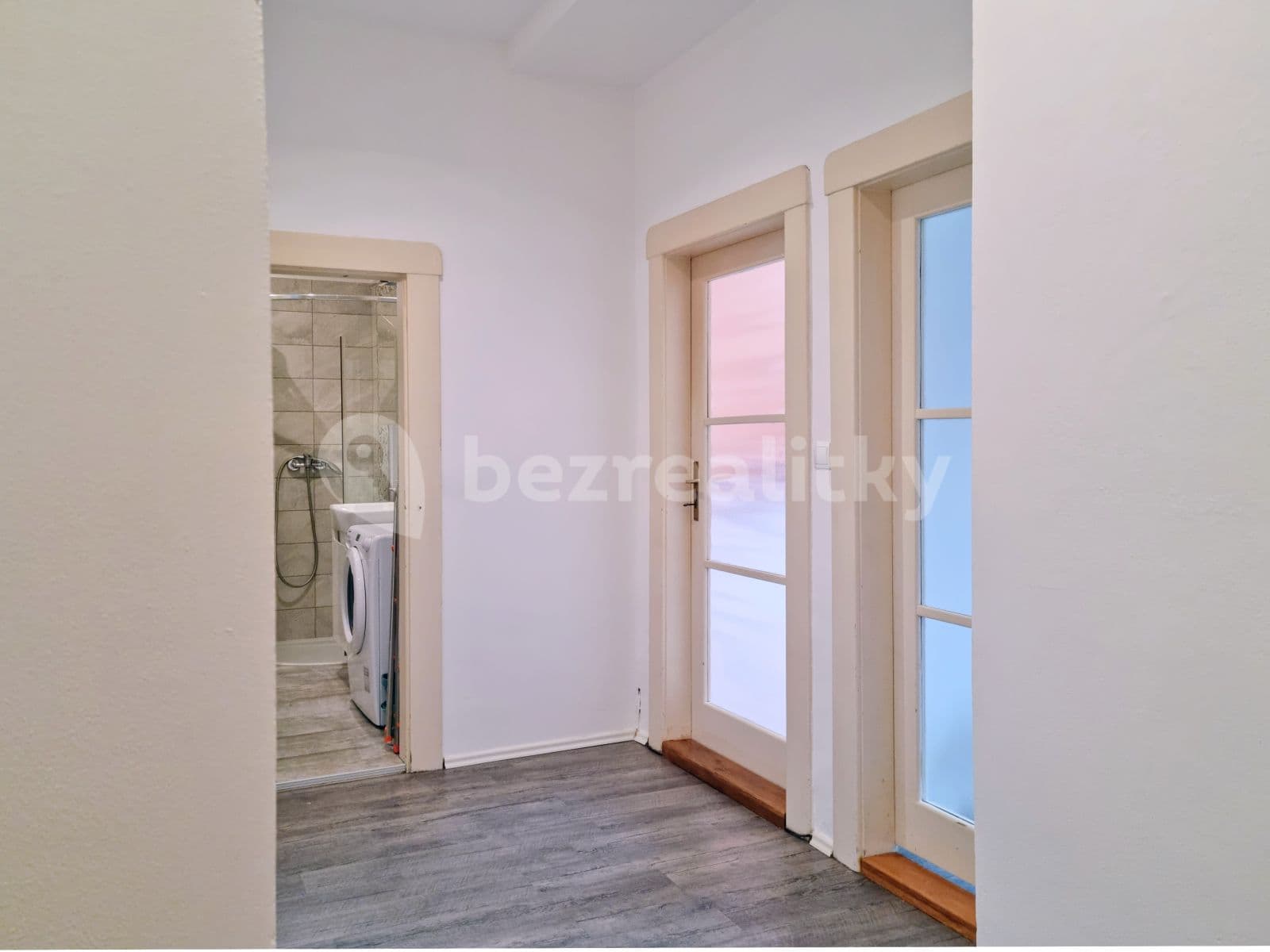 1 bedroom with open-plan kitchen flat to rent, 46 m², Kodaňská, Prague, Prague 1 bedroom with open-plan kitchen flat to rent, 46 m², Kodaňská, Prague, Prague