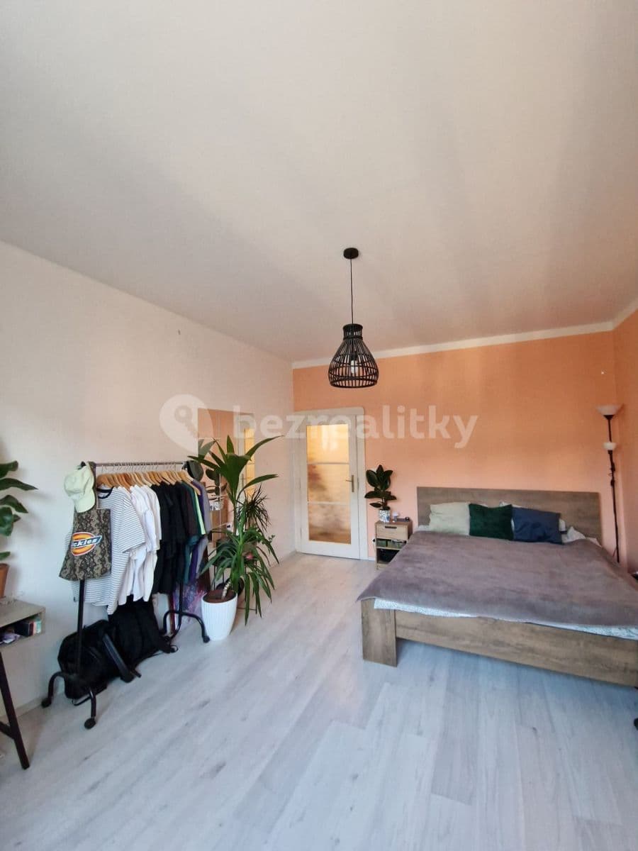 1 bedroom with open-plan kitchen flat to rent, 46 m², Kodaňská, Prague, Prague 1 bedroom with open-plan kitchen flat to rent, 46 m², Kodaňská, Prague, Prague