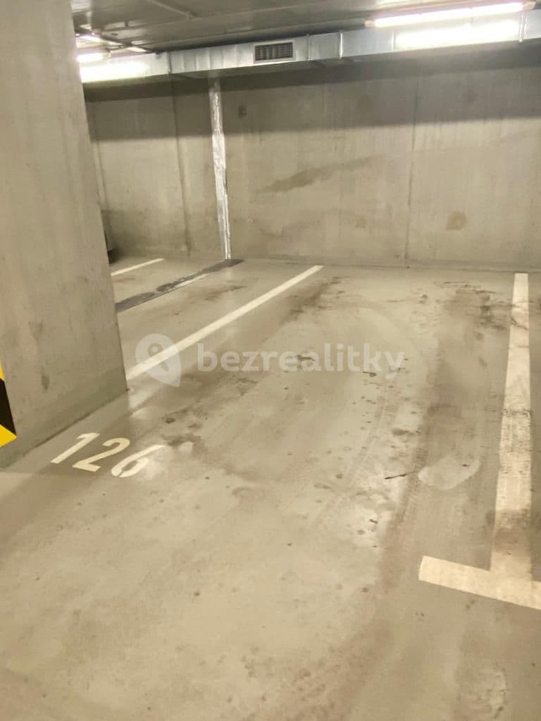 2 bedroom with open-plan kitchen flat to rent, 100 m², Jeseniova, Prague, Prague 2 bedroom with open-plan kitchen flat to rent, 100 m², Jeseniova, Prague, Prague