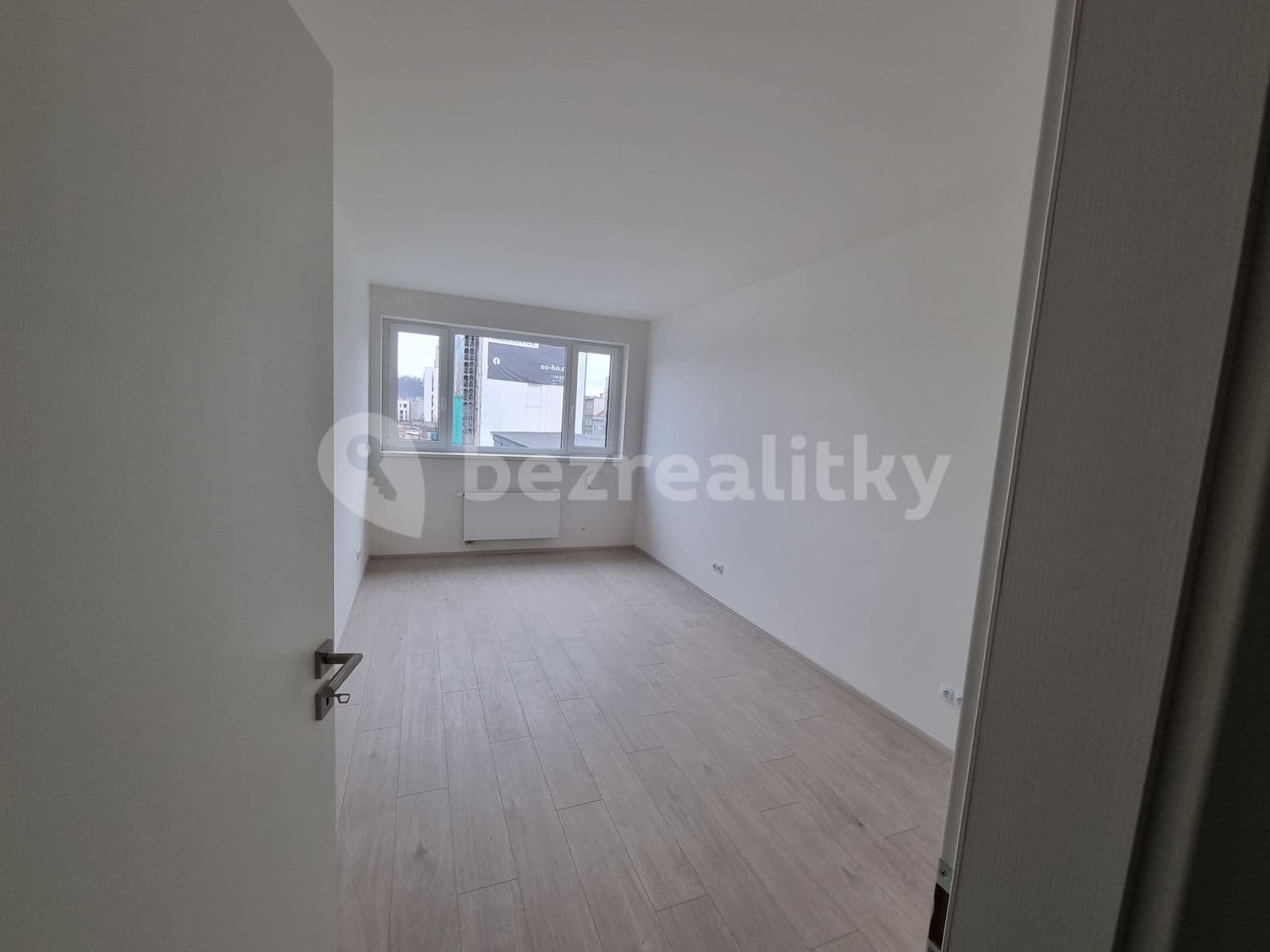1 bedroom with open-plan kitchen flat to rent, 52 m², Dělnická, Prague, Prague 1 bedroom with open-plan kitchen flat to rent, 52 m², Dělnická, Prague, Prague