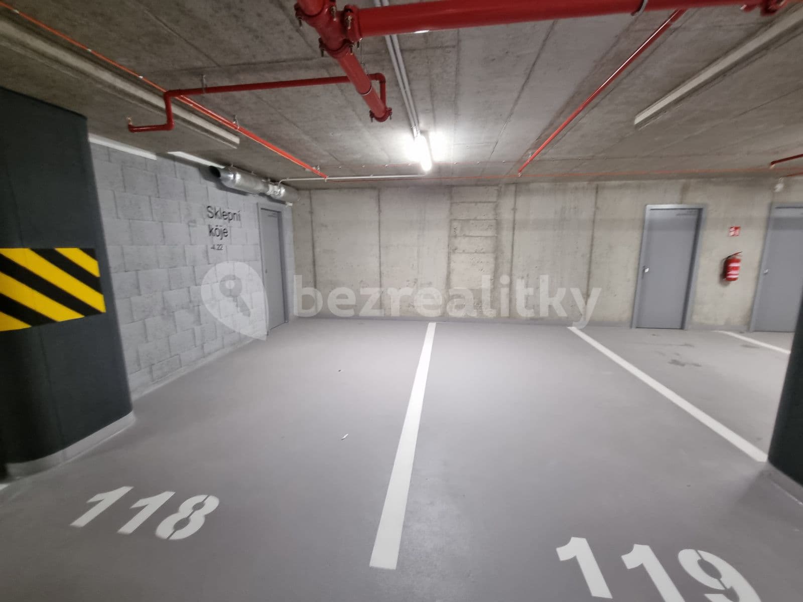 1 bedroom with open-plan kitchen flat to rent, 52 m², Dělnická, Prague, Prague 1 bedroom with open-plan kitchen flat to rent, 52 m², Dělnická, Prague, Prague