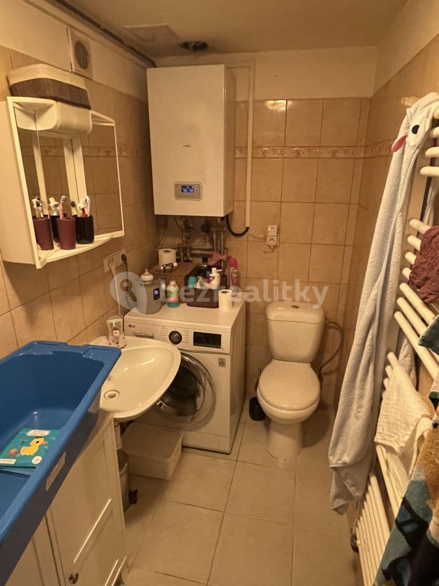 2 bedroom flat to rent, 55 m², Drahobejlova, Prague, Prague 2 bedroom flat to rent, 55 m², Drahobejlova, Prague, Prague