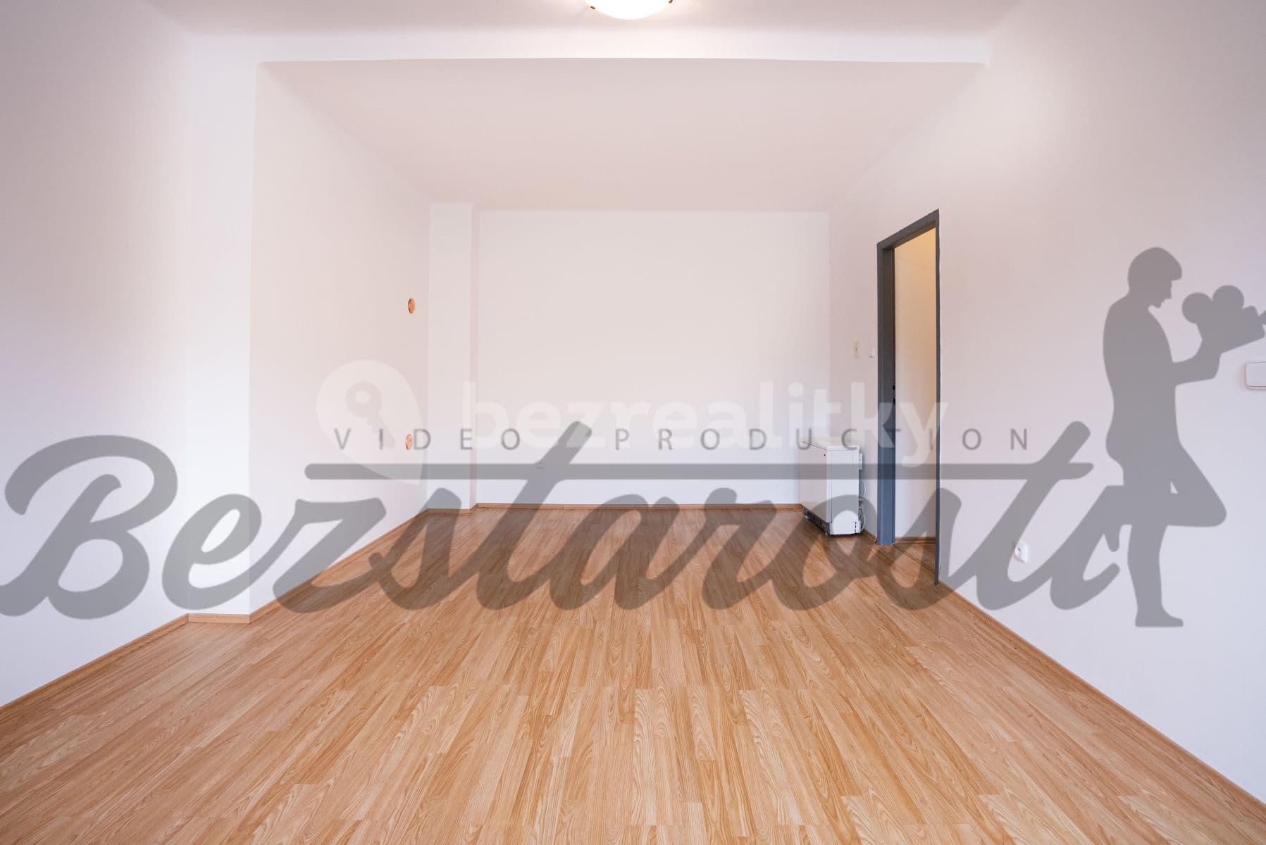 1 bedroom flat to rent, 34 m², Vrchlického, Prague, Prague 1 bedroom flat to rent, 34 m², Vrchlického, Prague, Prague