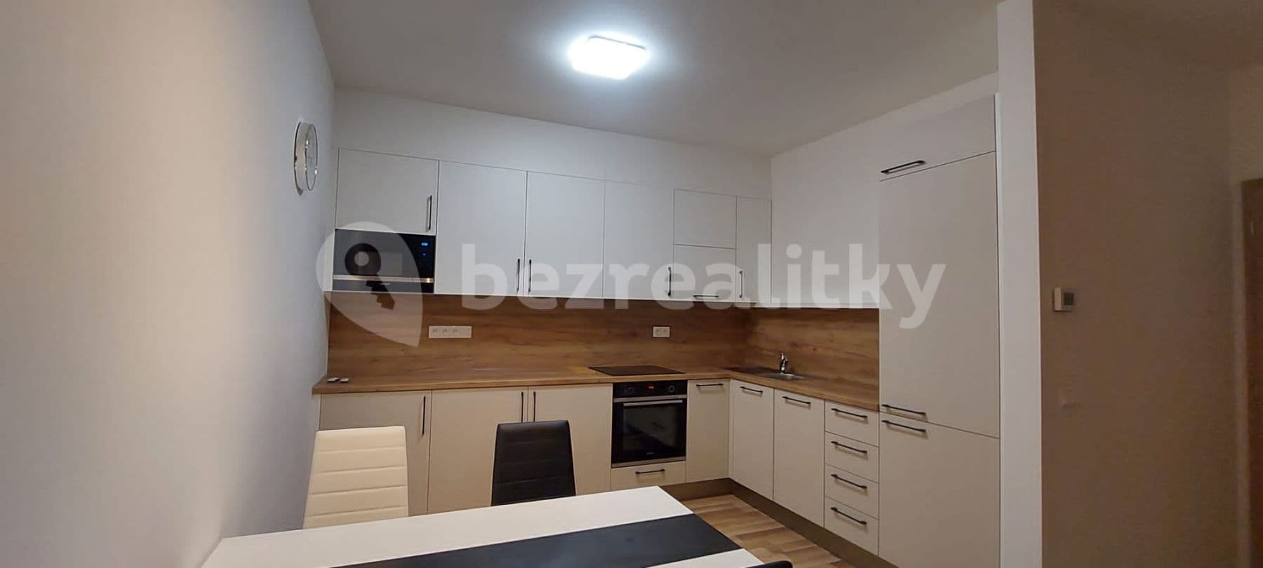 1 bedroom with open-plan kitchen flat to rent, 65 m², U Škol, Bučovice, Jihomoravský Region 1 bedroom with open-plan kitchen flat to rent, 65 m², U Škol, Bučovice, Jihomoravský Region