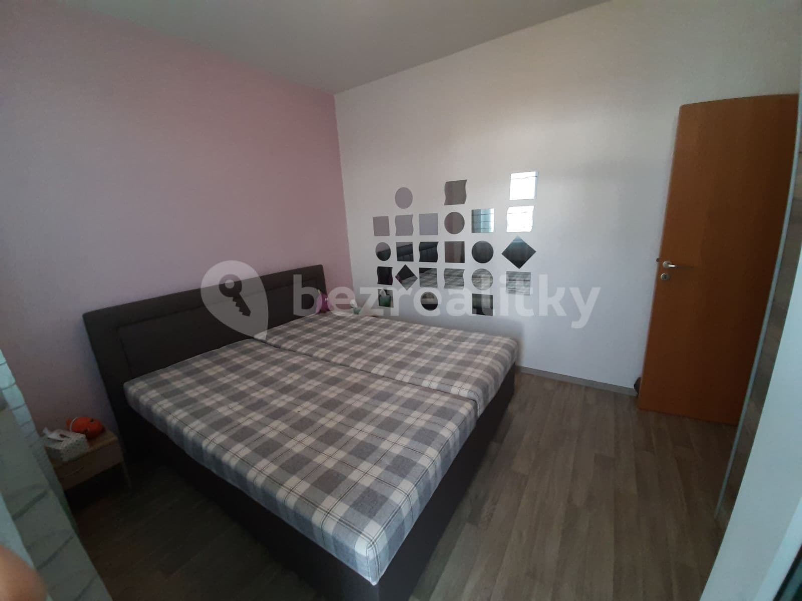 1 bedroom with open-plan kitchen flat to rent, 41 m², Högerova, Prague, Prague 1 bedroom with open-plan kitchen flat to rent, 41 m², Högerova, Prague, Prague