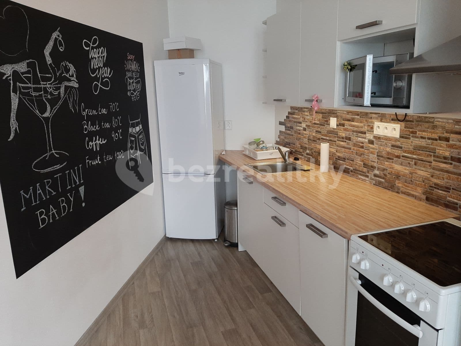 1 bedroom with open-plan kitchen flat to rent, 41 m², Högerova, Prague, Prague 1 bedroom with open-plan kitchen flat to rent, 41 m², Högerova, Prague, Prague