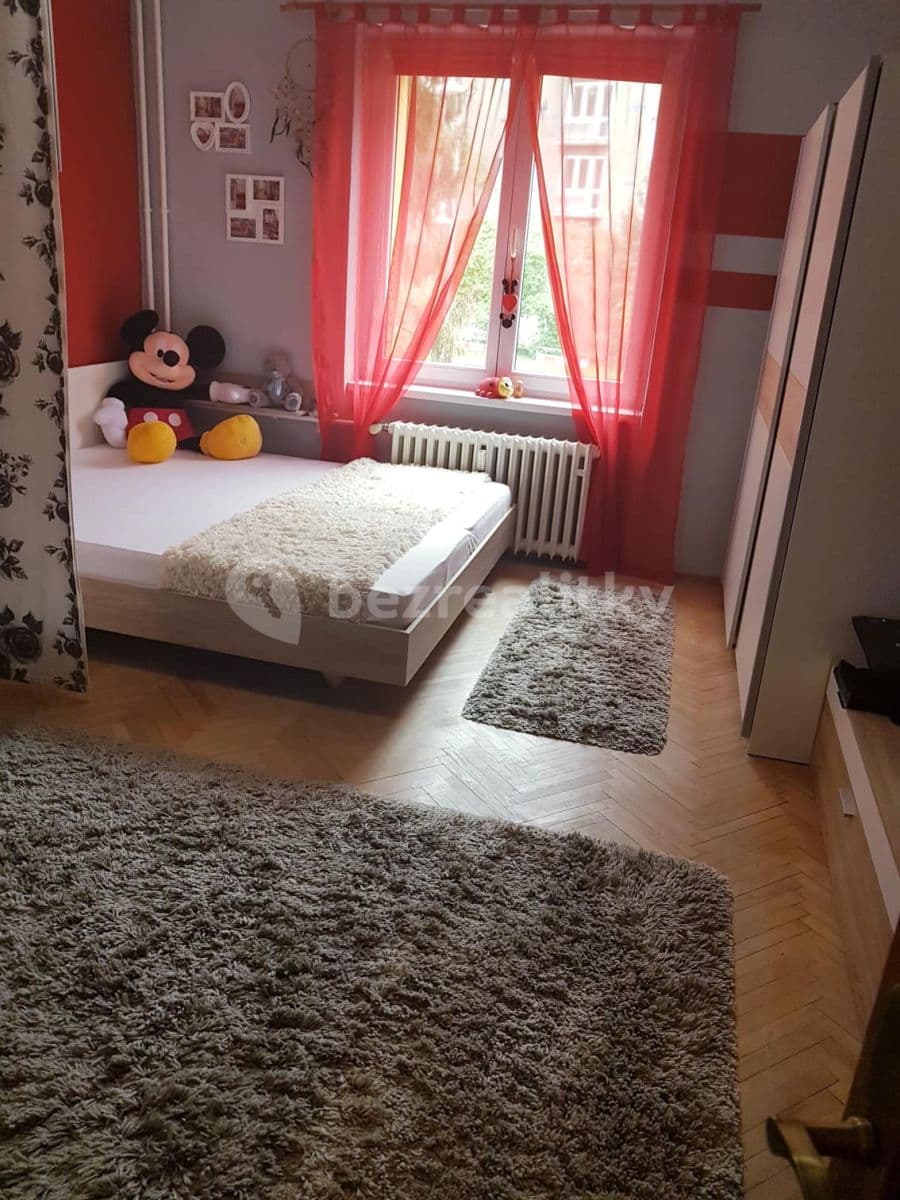 3 bedroom flat to rent, 88 m², Zelenečská, Prague, Prague