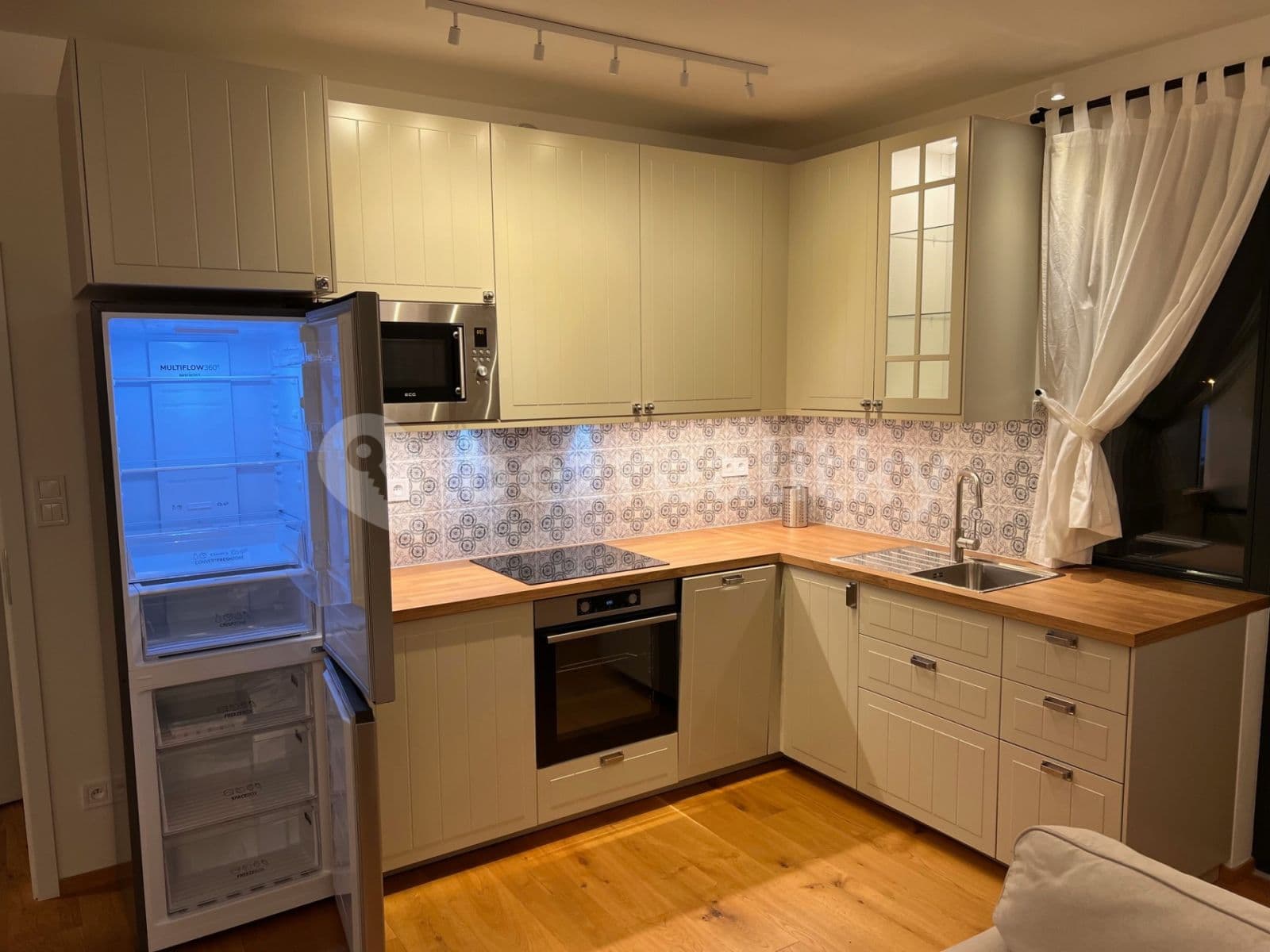 1 bedroom with open-plan kitchen flat to rent, 46 m², Žižkova, Horoměřice, Středočeský Region 1 bedroom with open-plan kitchen flat to rent, 46 m², Žižkova, Horoměřice, Středočeský Region