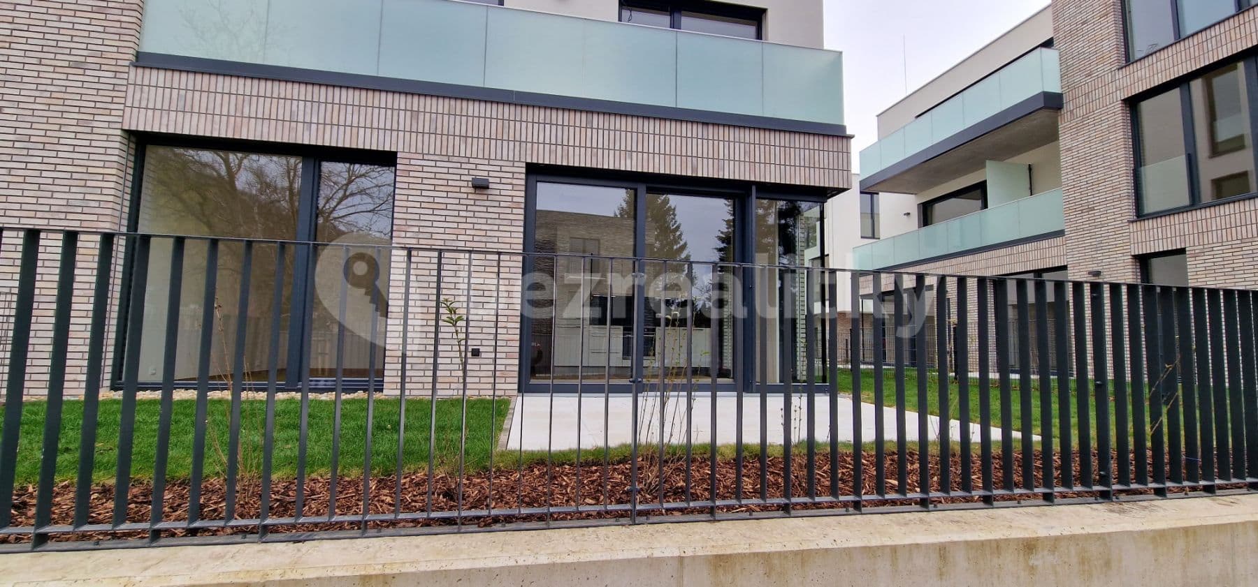 1 bedroom with open-plan kitchen flat to rent, 51 m², Ke Hřišti, Černošice, Středočeský Region 1 bedroom with open-plan kitchen flat to rent, 51 m², Ke Hřišti, Černošice, Středočeský Region