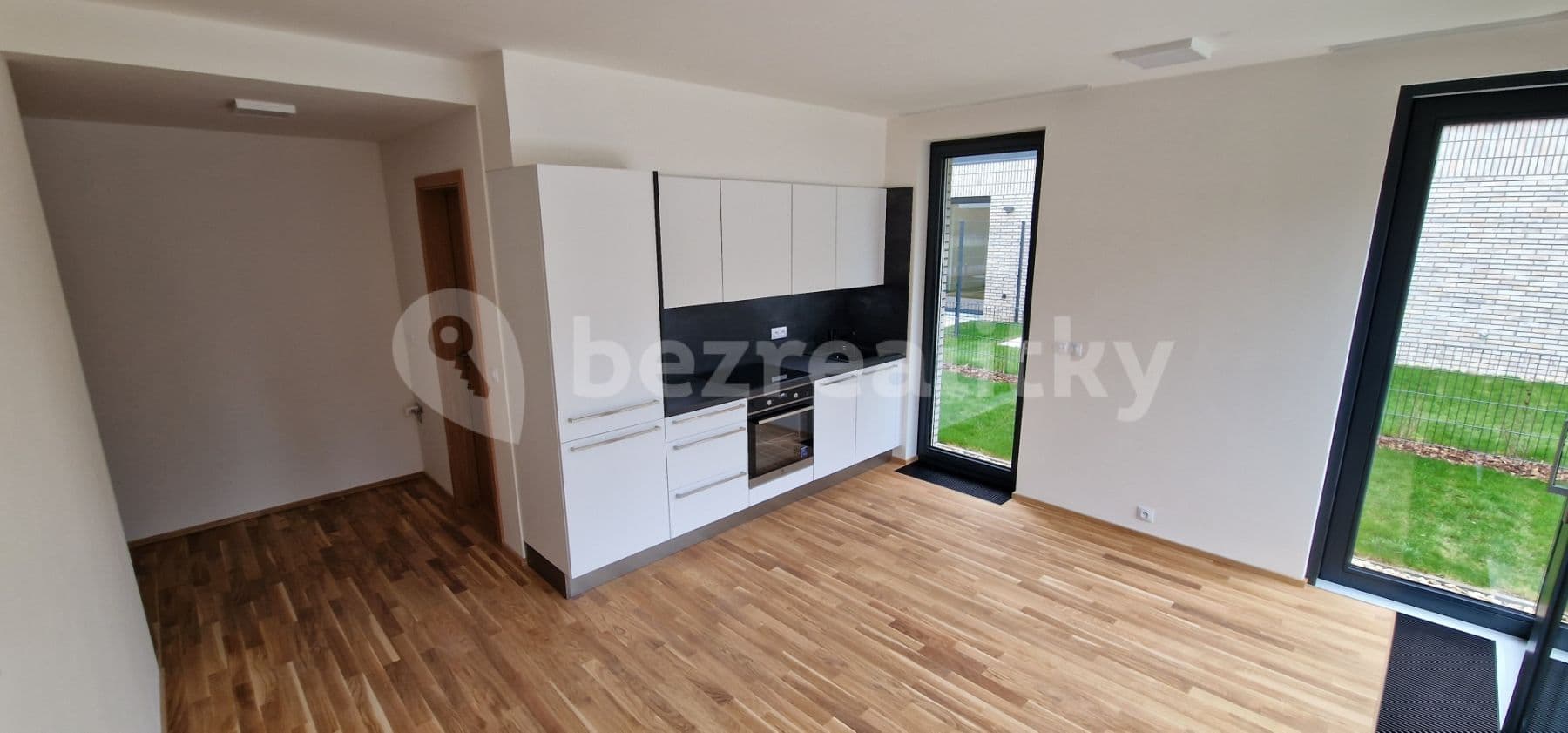 1 bedroom with open-plan kitchen flat to rent, 51 m², Ke Hřišti, Černošice, Středočeský Region 1 bedroom with open-plan kitchen flat to rent, 51 m², Ke Hřišti, Černošice, Středočeský Region