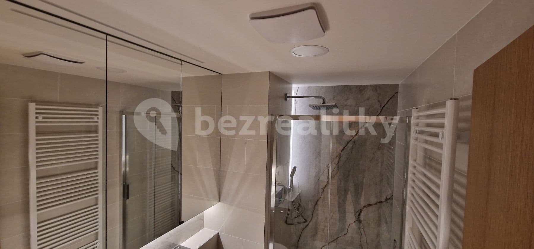 1 bedroom with open-plan kitchen flat to rent, 51 m², Ke Hřišti, Černošice, Středočeský Region 1 bedroom with open-plan kitchen flat to rent, 51 m², Ke Hřišti, Černošice, Středočeský Region