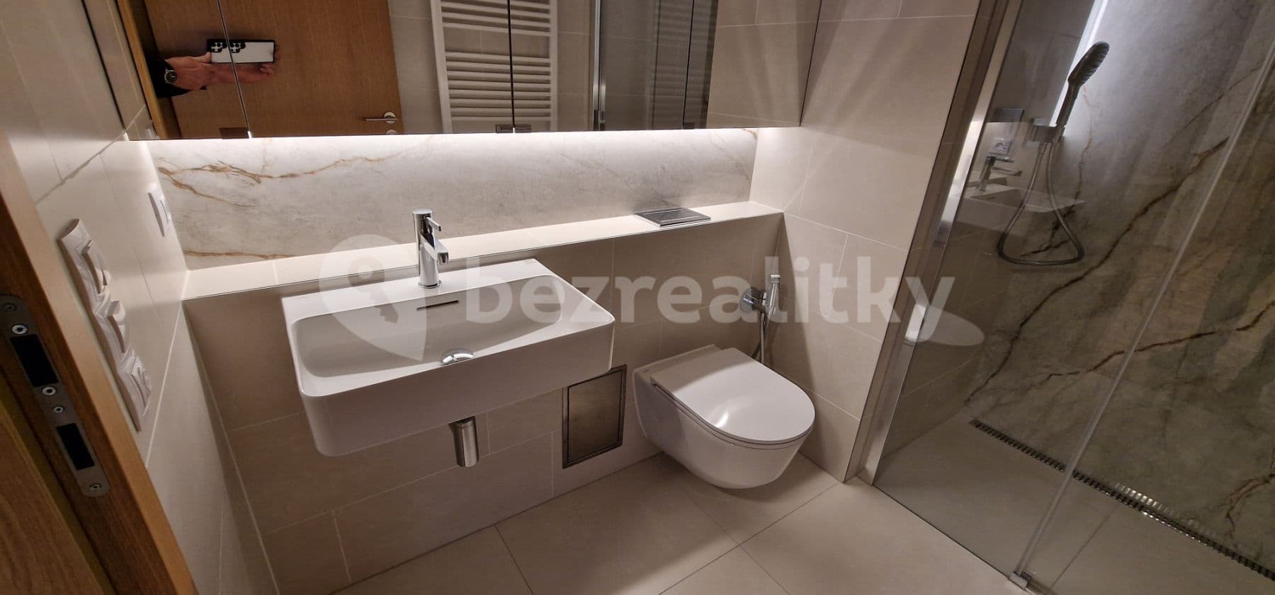 1 bedroom with open-plan kitchen flat to rent, 51 m², Ke Hřišti, Černošice, Středočeský Region 1 bedroom with open-plan kitchen flat to rent, 51 m², Ke Hřišti, Černošice, Středočeský Region