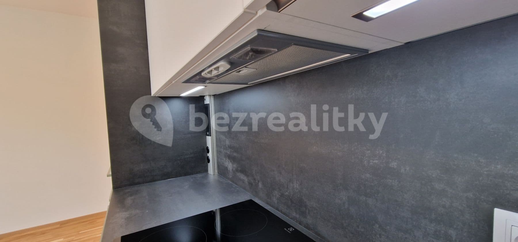 1 bedroom with open-plan kitchen flat to rent, 51 m², Ke Hřišti, Černošice, Středočeský Region 1 bedroom with open-plan kitchen flat to rent, 51 m², Ke Hřišti, Černošice, Středočeský Region