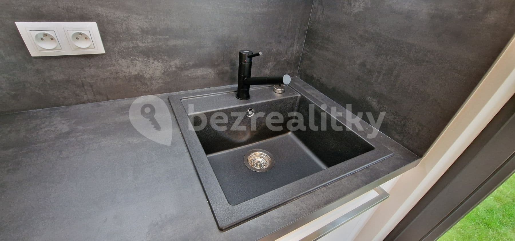 1 bedroom with open-plan kitchen flat to rent, 51 m², Ke Hřišti, Černošice, Středočeský Region 1 bedroom with open-plan kitchen flat to rent, 51 m², Ke Hřišti, Černošice, Středočeský Region