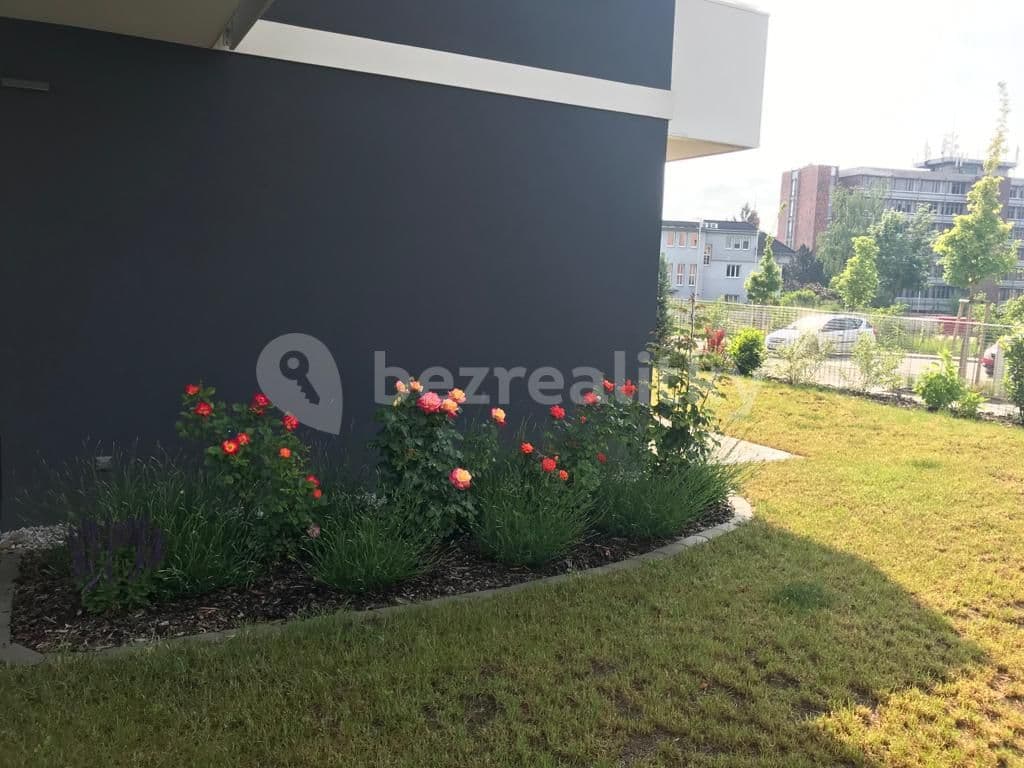 1 bedroom with open-plan kitchen flat to rent, 57 m², Cihlářská, Beroun, Středočeský Region 1 bedroom with open-plan kitchen flat to rent, 57 m², Cihlářská, Beroun, Středočeský Region