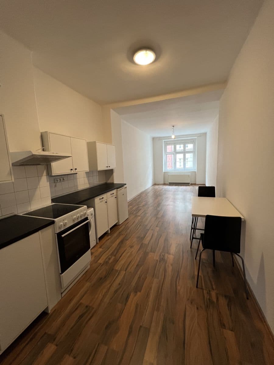 Studio flat to rent, 37 m², Kovářská, Prague, Prague Studio flat to rent, 37 m², Kovářská, Prague, Prague