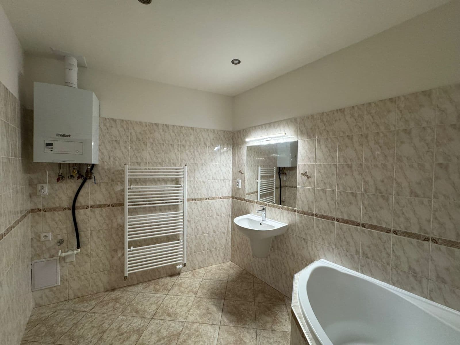 1 bedroom with open-plan kitchen flat to rent, 47 m², Zahradní, Jílové u Prahy, Středočeský Region 1 bedroom with open-plan kitchen flat to rent, 47 m², Zahradní, Jílové u Prahy, Středočeský Region