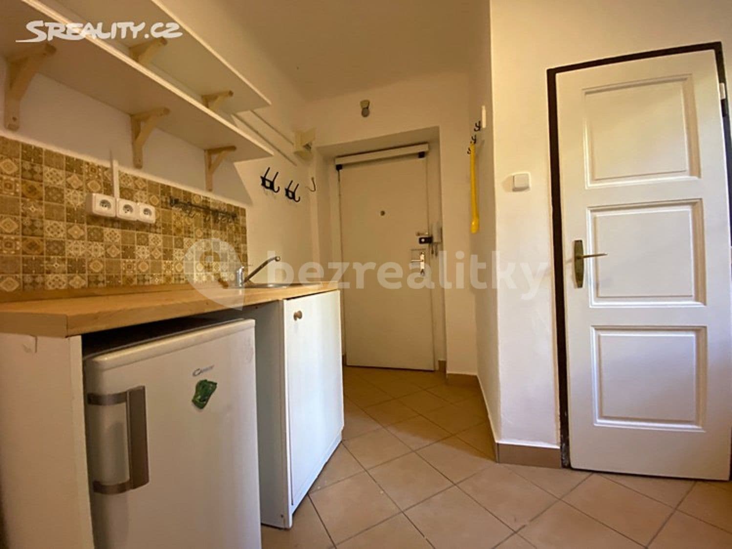 Studio flat to rent, 28 m², Na Dolinách, Prague, Prague Studio flat to rent, 28 m², Na Dolinách, Prague, Prague