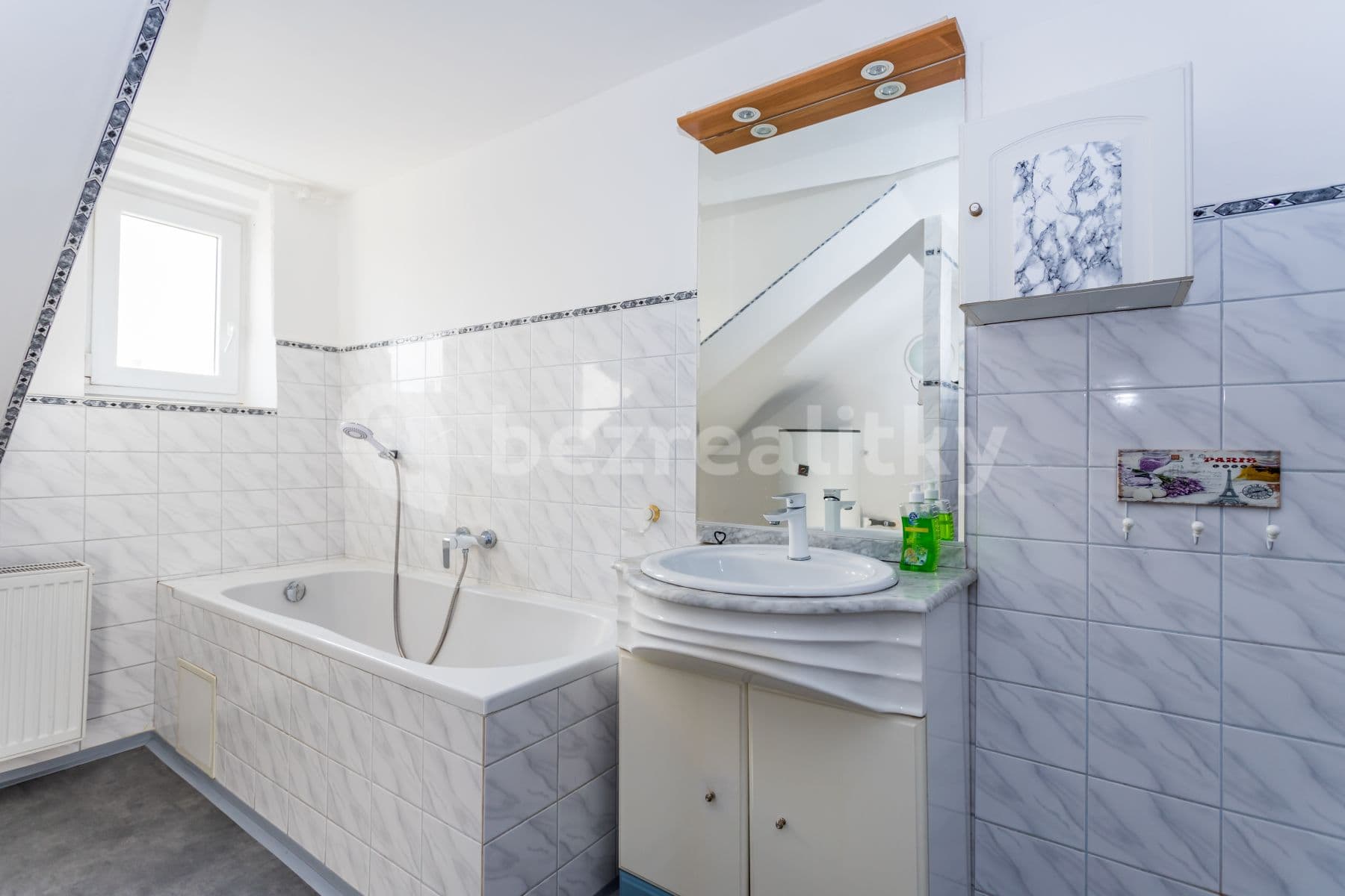 2 bedroom with open-plan kitchen flat to rent, 102 m², Jiráskova, Litvínov, Ústecký Region 2 bedroom with open-plan kitchen flat to rent, 102 m², Jiráskova, Litvínov, Ústecký Region