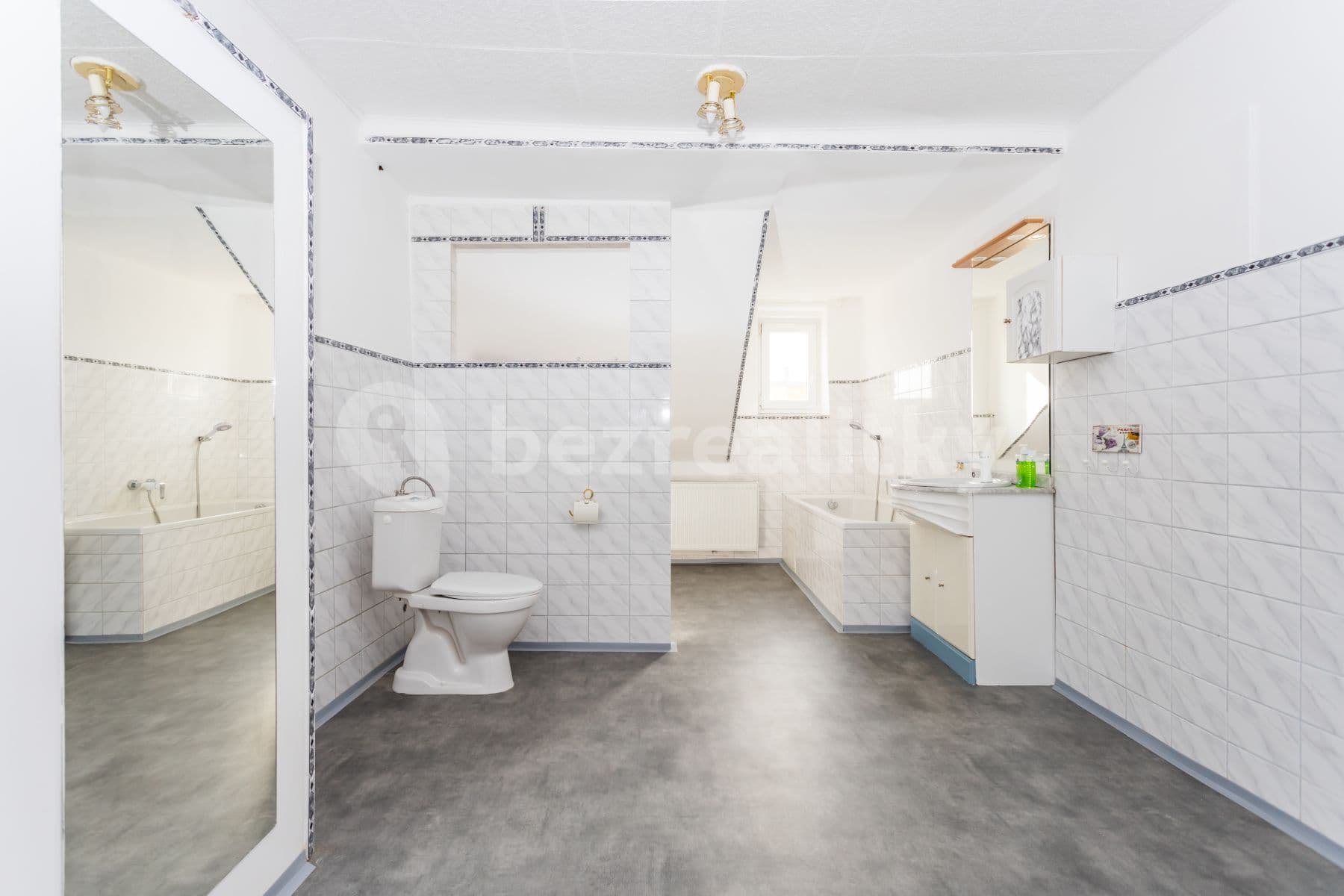 2 bedroom with open-plan kitchen flat to rent, 102 m², Jiráskova, Litvínov, Ústecký Region 2 bedroom with open-plan kitchen flat to rent, 102 m², Jiráskova, Litvínov, Ústecký Region