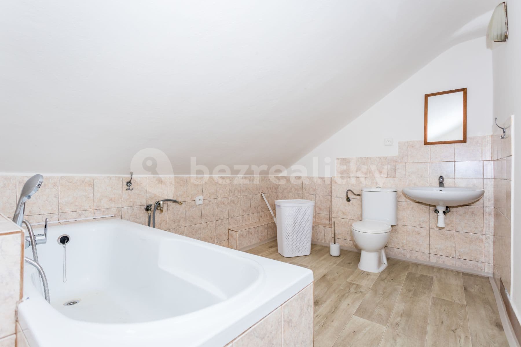 2 bedroom flat to rent, 55 m², Jiráskova, Litvínov, Ústecký Region 2 bedroom flat to rent, 55 m², Jiráskova, Litvínov, Ústecký Region