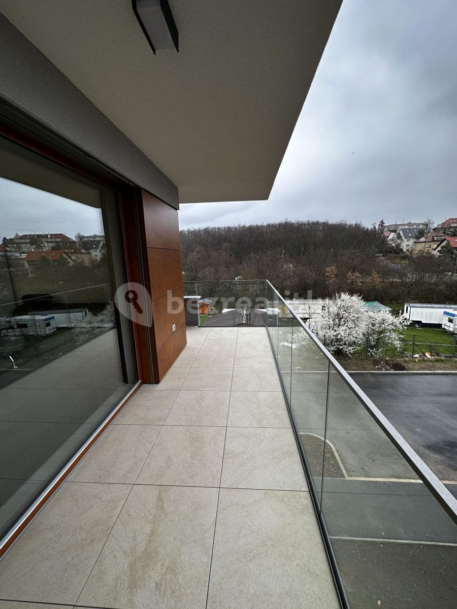 1 bedroom with open-plan kitchen flat to rent, 83 m², Lučištníků, Prague, Prague 1 bedroom with open-plan kitchen flat to rent, 83 m², Lučištníků, Prague, Prague