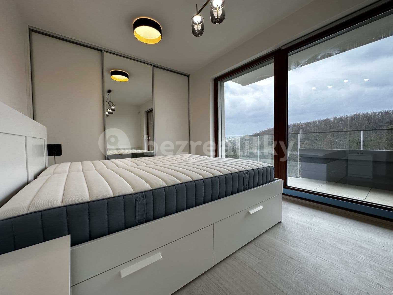 1 bedroom with open-plan kitchen flat to rent, 83 m², Lučištníků, Prague, Prague 1 bedroom with open-plan kitchen flat to rent, 83 m², Lučištníků, Prague, Prague