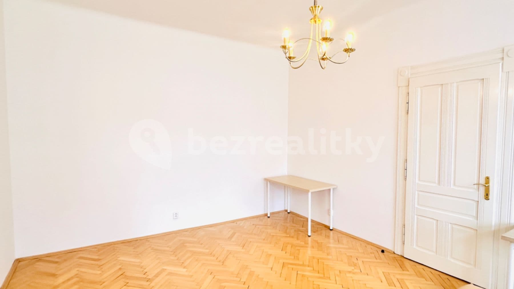 2 bedroom with open-plan kitchen flat to rent, 75 m², Budečská, Prague, Prague 2 bedroom with open-plan kitchen flat to rent, 75 m², Budečská, Prague, Prague