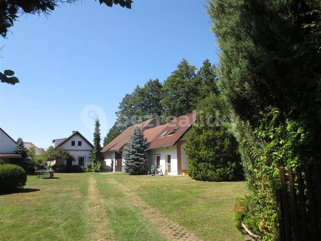 recreational property to rent, 0 m², Hajany, Jihočeský Region recreational property to rent, 0 m², Hajany, Jihočeský Region