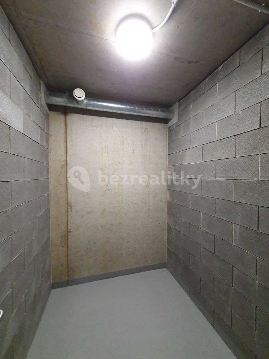 Studio flat to rent, 39 m², Pod Dálnicí, Prague, Prague Studio flat to rent, 39 m², Pod Dálnicí, Prague, Prague