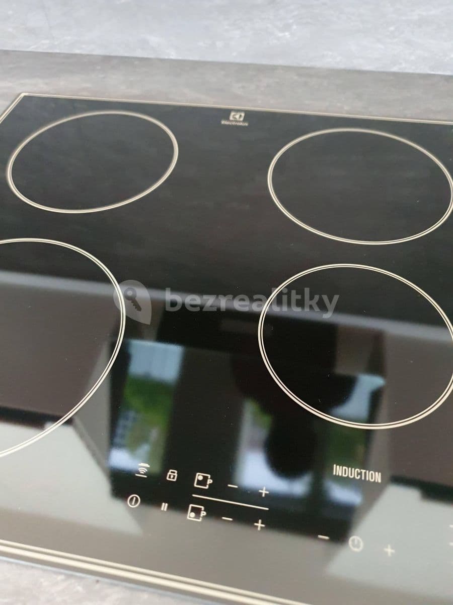 Studio flat to rent, 39 m², Pod Dálnicí, Prague, Prague Studio flat to rent, 39 m², Pod Dálnicí, Prague, Prague