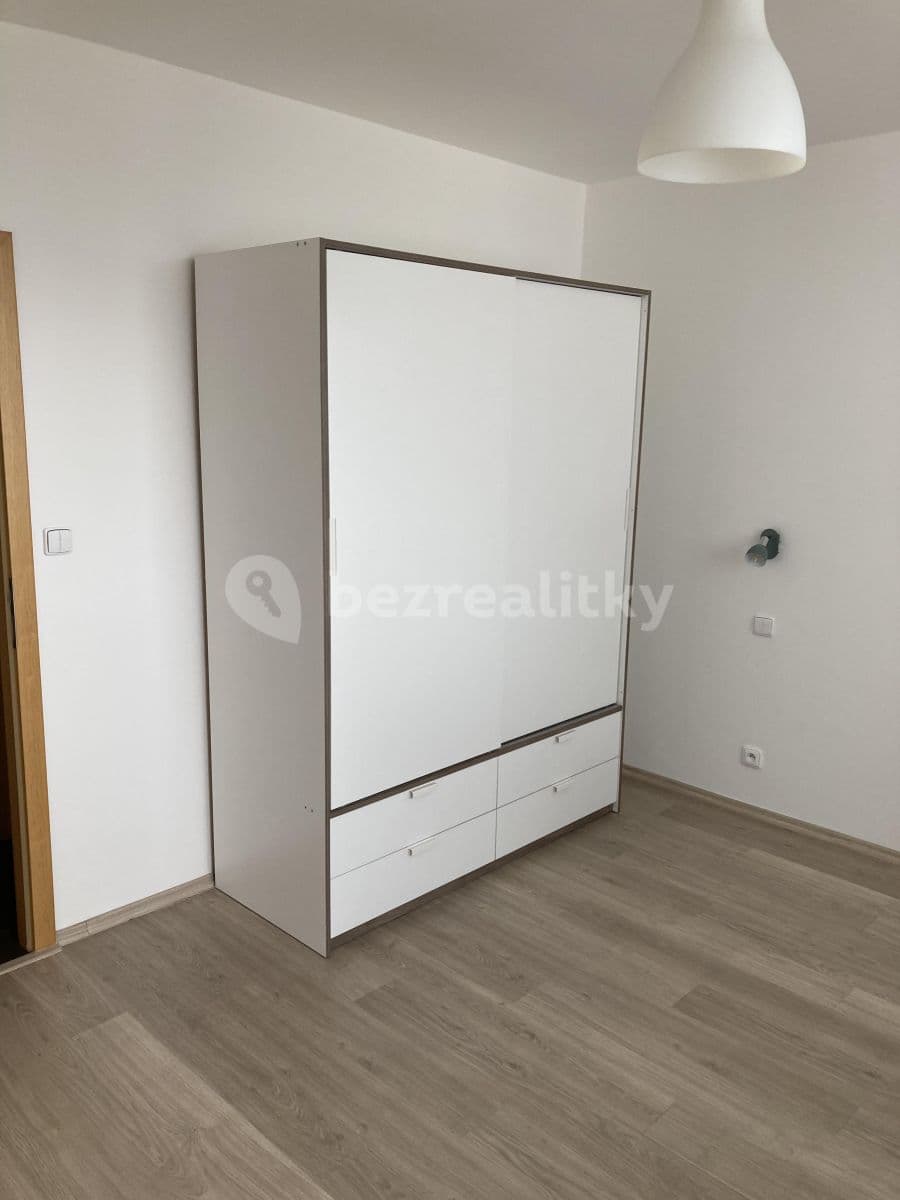 1 bedroom with open-plan kitchen flat to rent, 46 m², Gabinova, Prague, Prague 1 bedroom with open-plan kitchen flat to rent, 46 m², Gabinova, Prague, Prague