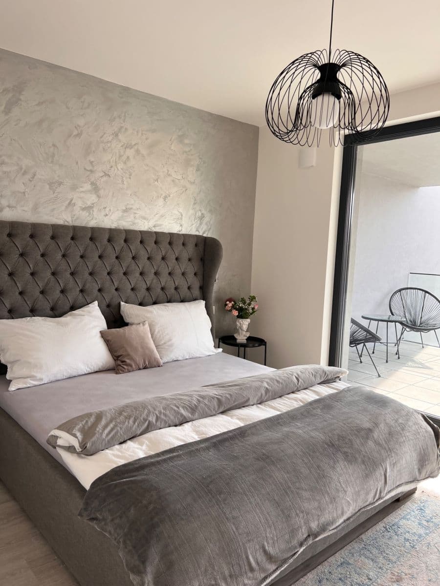 1 bedroom with open-plan kitchen flat to rent, 61 m², Počernická, Prague, Prague 1 bedroom with open-plan kitchen flat to rent, 61 m², Počernická, Prague, Prague