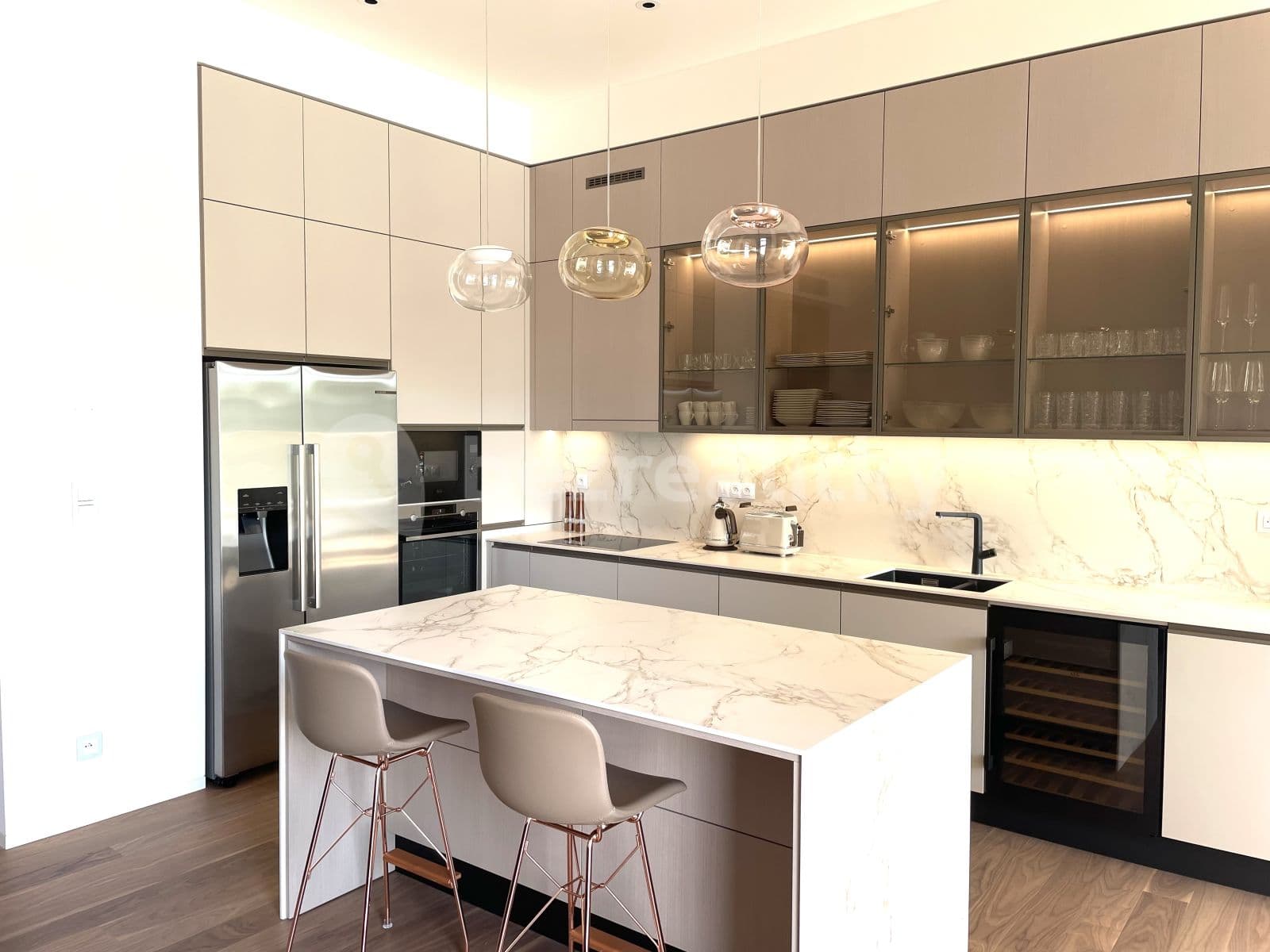 2 bedroom with open-plan kitchen flat to rent, 145 m², Sanderova, Prague, Prague 2 bedroom with open-plan kitchen flat to rent, 145 m², Sanderova, Prague, Prague