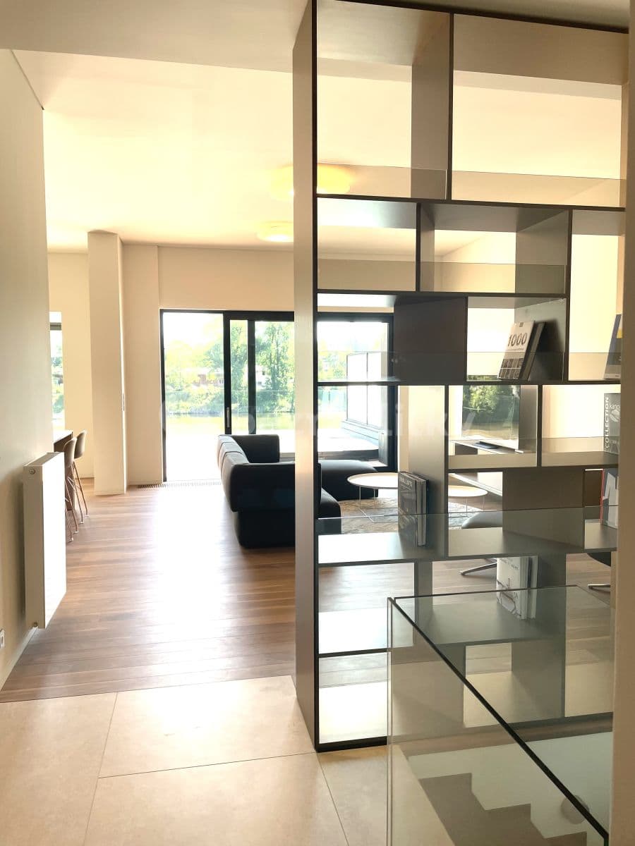 2 bedroom with open-plan kitchen flat to rent, 145 m², Sanderova, Prague, Prague 2 bedroom with open-plan kitchen flat to rent, 145 m², Sanderova, Prague, Prague