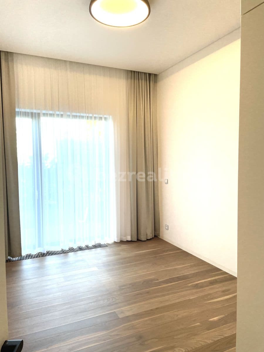 2 bedroom with open-plan kitchen flat to rent, 145 m², Sanderova, Prague, Prague 2 bedroom with open-plan kitchen flat to rent, 145 m², Sanderova, Prague, Prague
