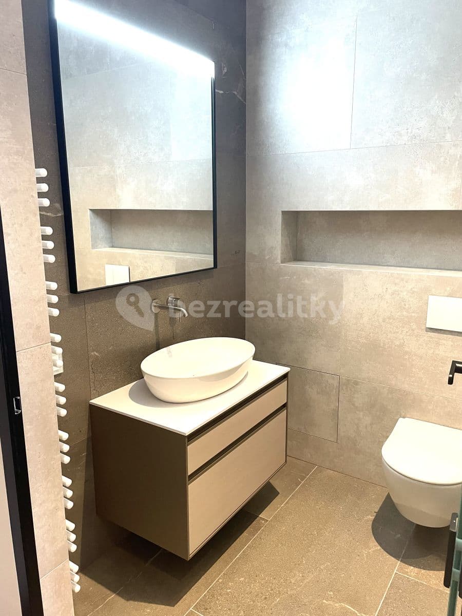 2 bedroom with open-plan kitchen flat to rent, 145 m², Sanderova, Prague, Prague 2 bedroom with open-plan kitchen flat to rent, 145 m², Sanderova, Prague, Prague