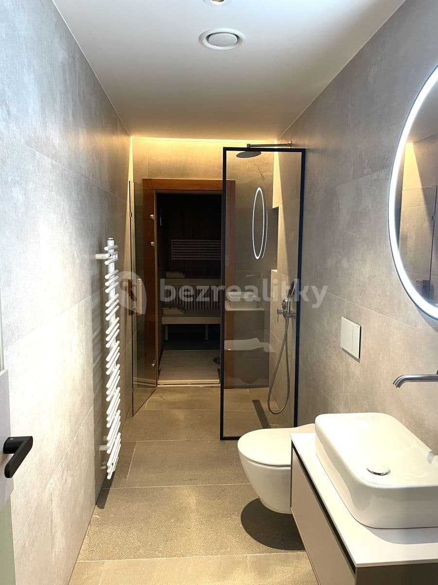 2 bedroom with open-plan kitchen flat to rent, 145 m², Sanderova, Prague, Prague 2 bedroom with open-plan kitchen flat to rent, 145 m², Sanderova, Prague, Prague