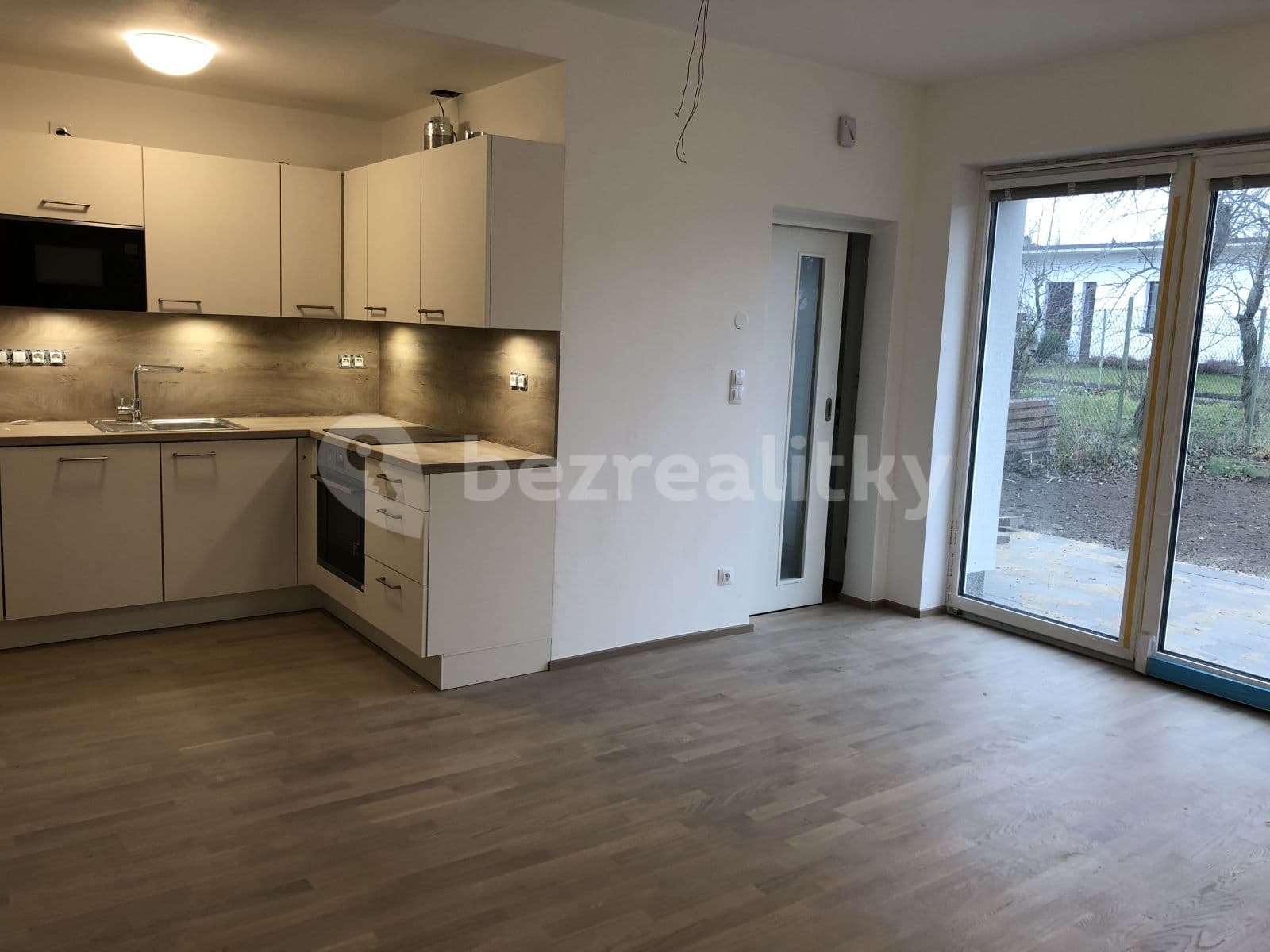 1 bedroom with open-plan kitchen flat to rent, 44 m², Nová, Jihlava, Vysočina Region 1 bedroom with open-plan kitchen flat to rent, 44 m², Nová, Jihlava, Vysočina Region